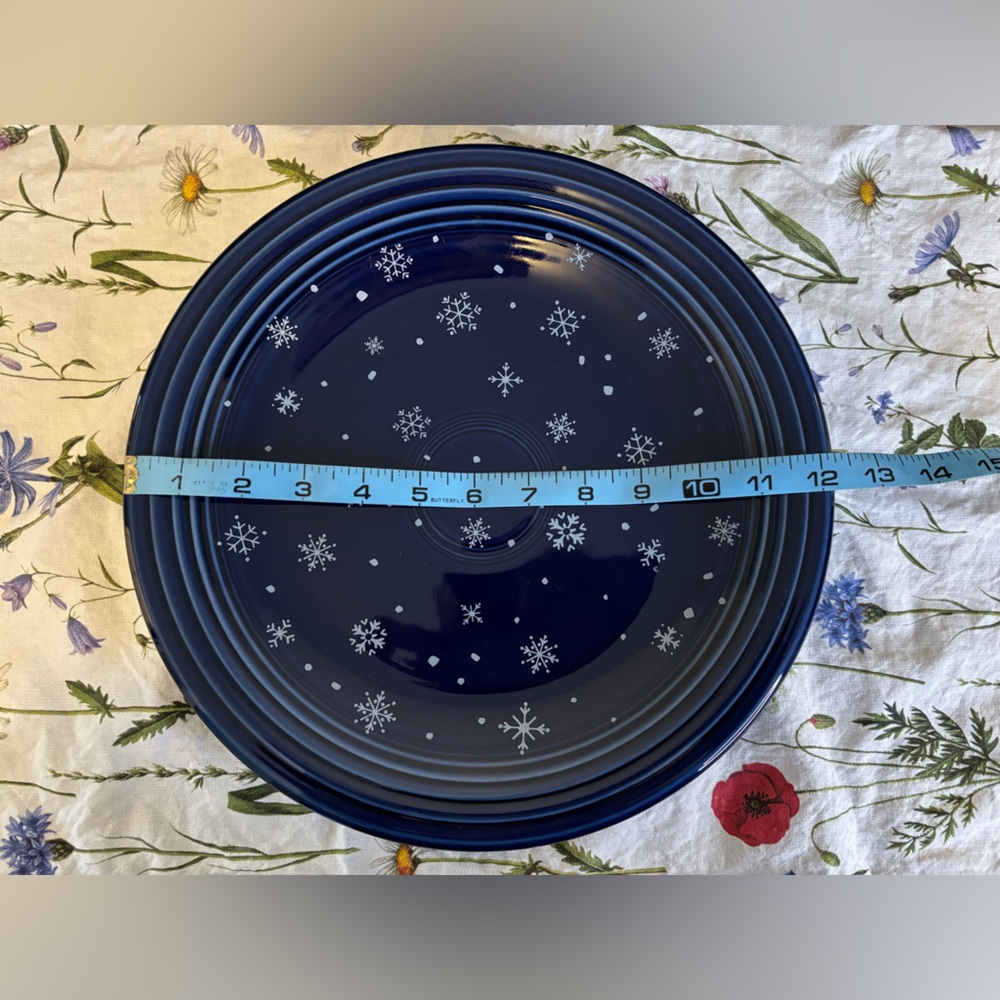 ❄️Fiesta Serving Platter 12" Dark Blue w/ White Snowflakes❄️ RETIRED ❄️ - Picture 8 of 10